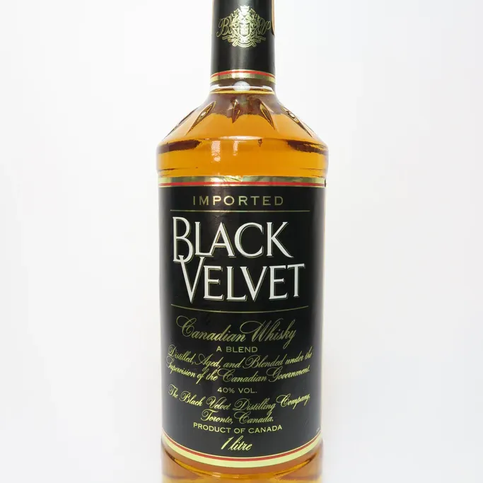 Black Velvet Blended Canadian Whisky – Distilled 1985 (40%, 75cl)